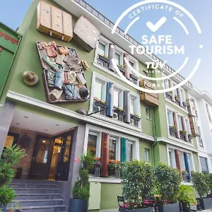 Otel Poem, İstanbul